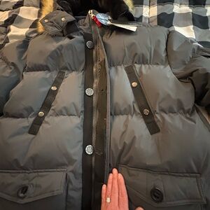 New with tags heavy weight men’s Spire jacket size xl